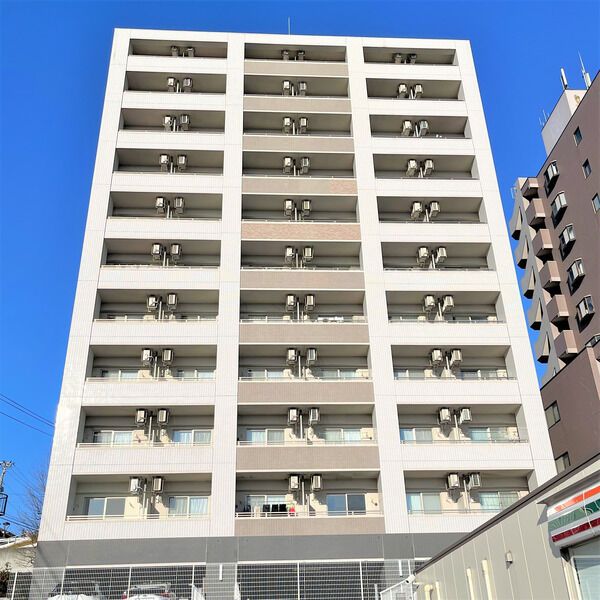 スクエア泉中央の外観画像