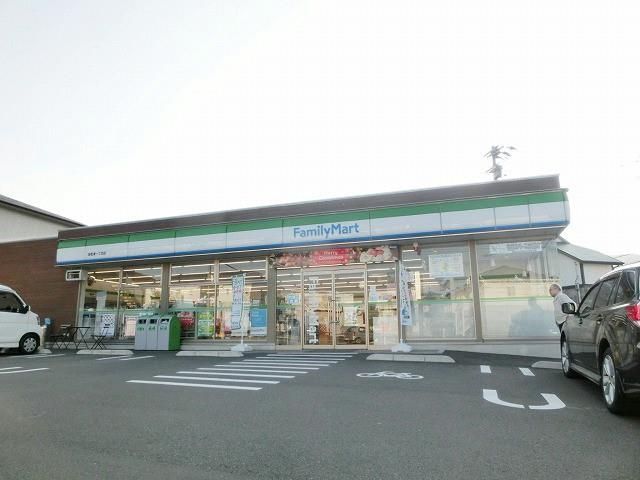 ファミリーマート／海老津一丁目店 (1600m)