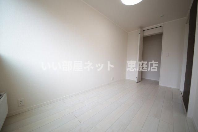 ベッドルーム