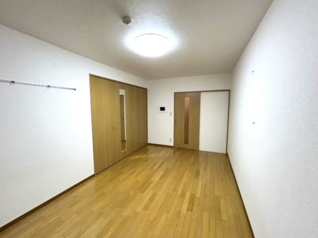 ベッドルーム