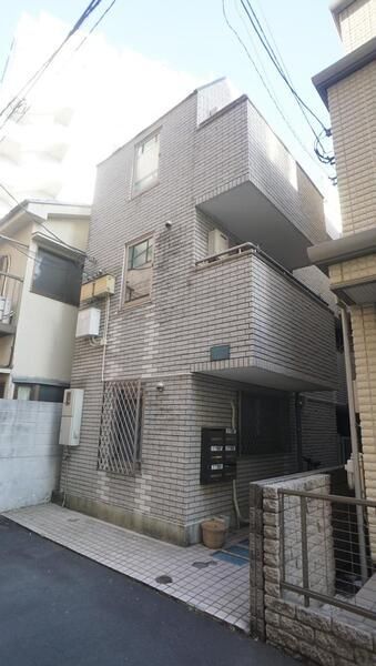 エスティナ西新宿の外観画像