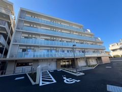 フロール横浜三ツ沢 3番館の外観画像