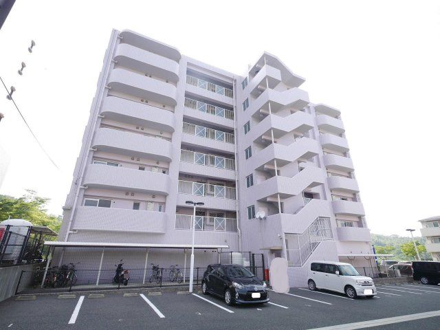 クレイントータスの外観画像