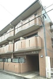 エトワール阿由知A棟の外観画像