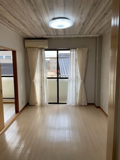 ベッドルーム