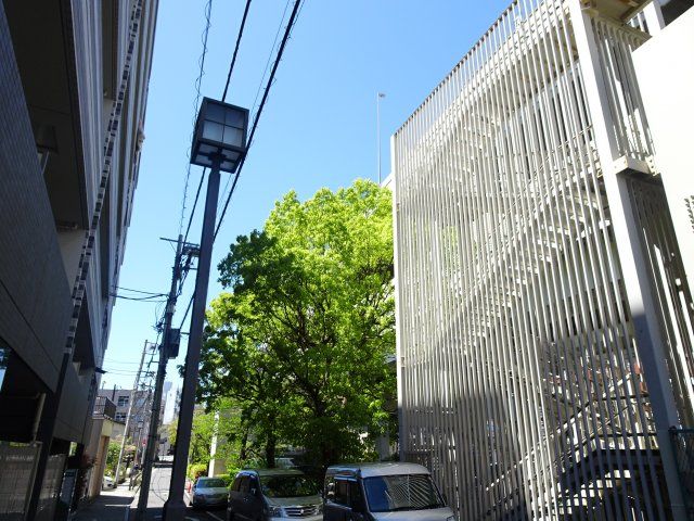 近くに施設あり