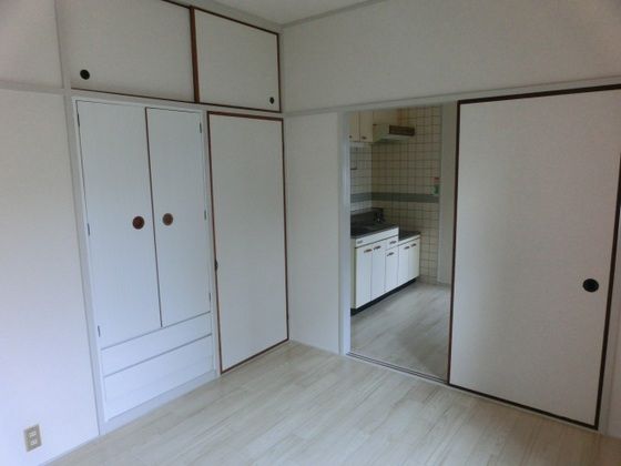 ベッドルーム