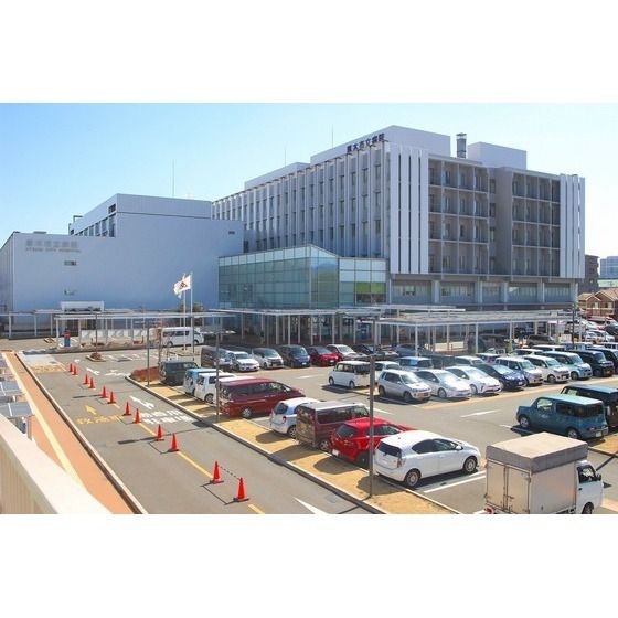 病院「厚木市立病院まで800m」