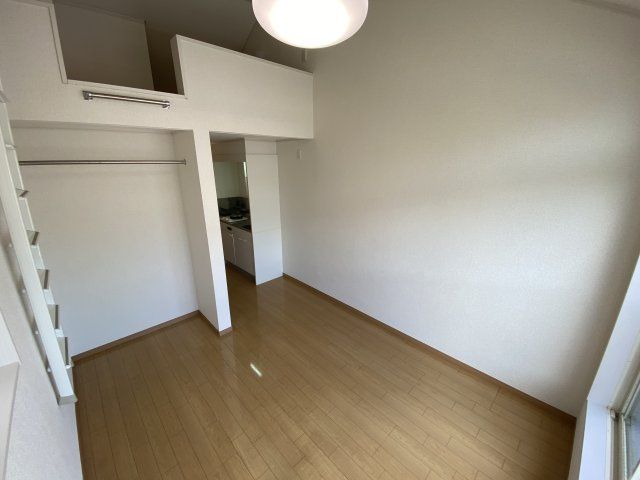 ベッドルーム