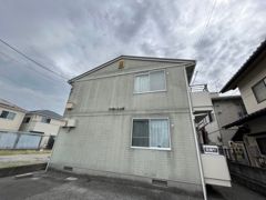 ファミーユ山崎の外観画像