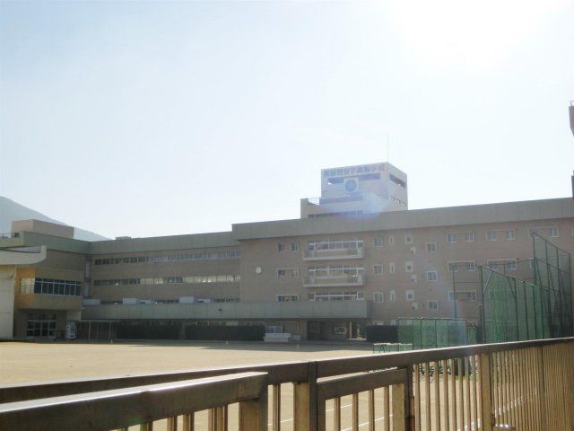 美萩野女子高校(789m)