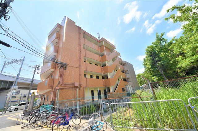 メゾン学園の外観画像