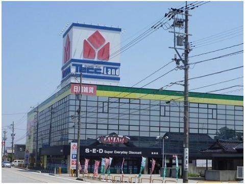 ヤマダデンキ魚津店まで210m