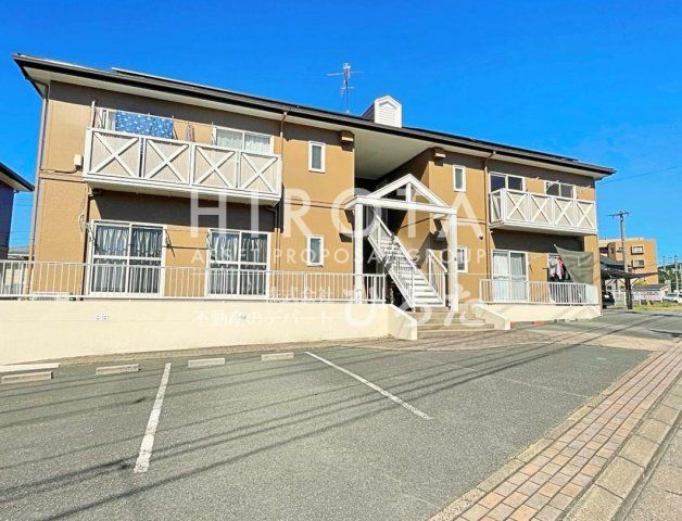 サラダ村C棟の外観画像