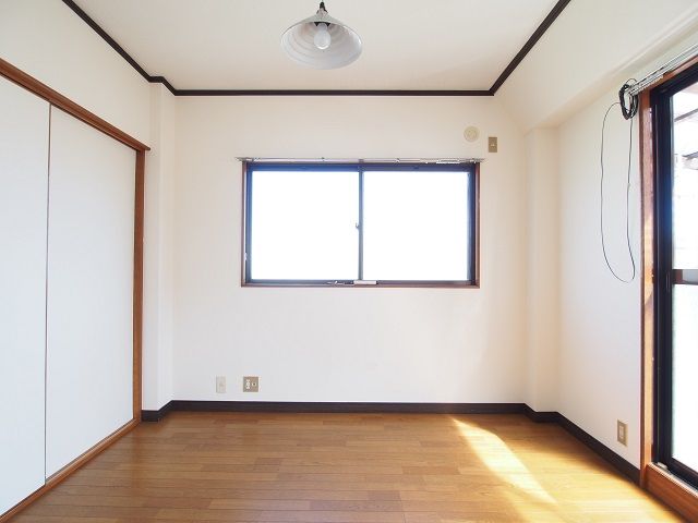 ベッドルーム