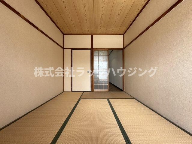 ベッドルーム
