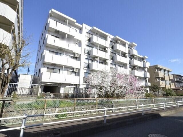 マック久米川コートの外観画像