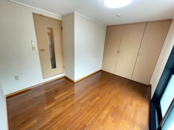 ベッドルーム