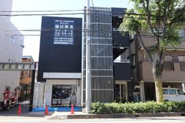 アースの外観画像