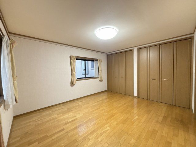 ベッドルーム