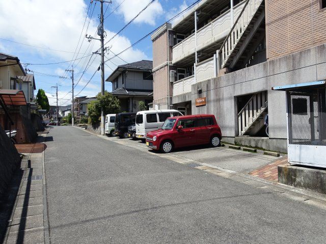近くに施設あり