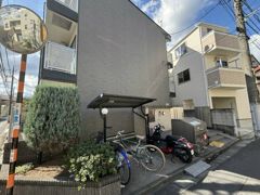 レオパレスSHISUI A棟の外観画像