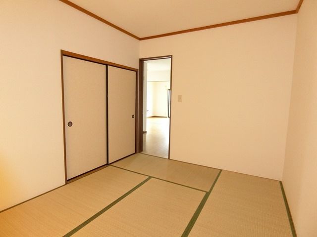 ベッドルーム