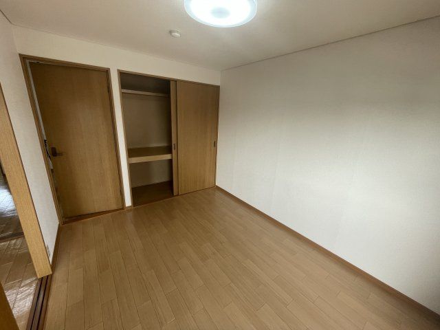 ベッドルーム