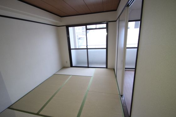 ベッドルーム