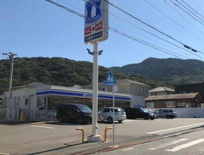 ローソン八幡東鳴水三丁目店(320m)