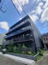 Log登戸station sideの外観