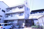 吉島ポンドハイツの外観