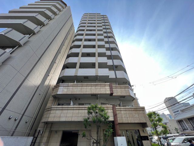 レジュールアッシュ難波LUXEの外観画像