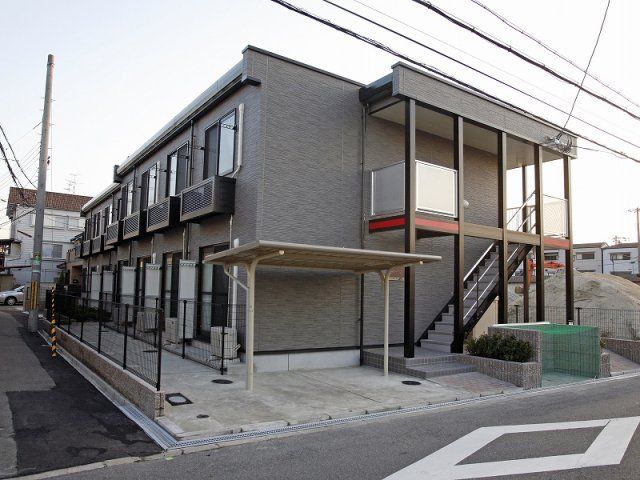 レオパレスURIWARIの外観画像