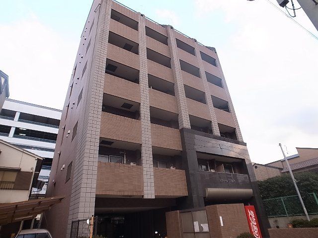 ラフォーレ天神南の外観画像