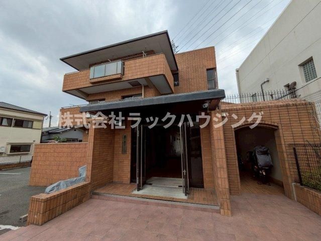 寝屋川公園旭丘マンションの外観画像