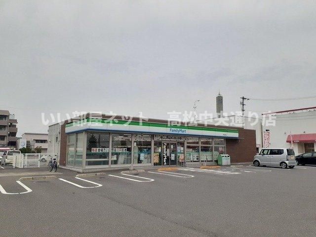 ファミリーマート宇多津浜店まで370m