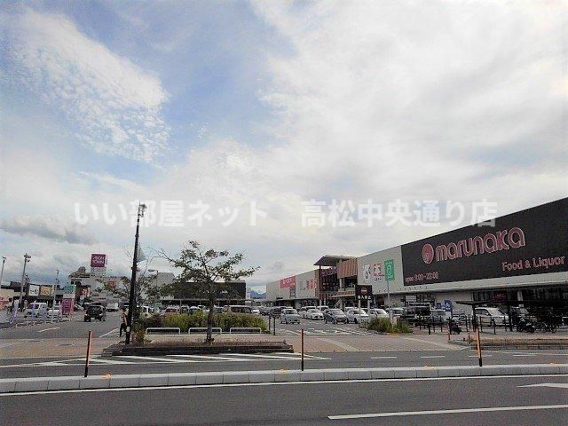 イオンタウン宇多津まで330m