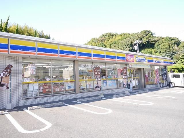 ミニストップ／中間蓮花寺店 (669m)