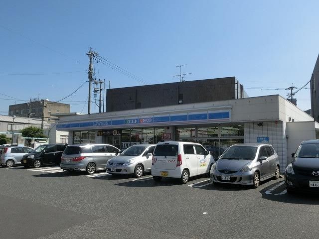 ローソン／八幡山王一丁目店 (559m)