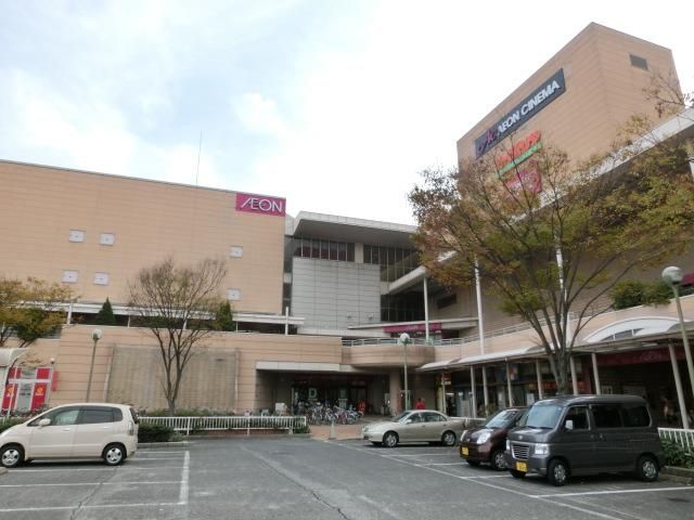 イオン戸畑店(610m)