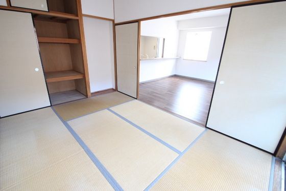 ベッドルーム