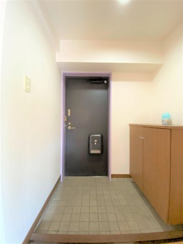 若松中央小学校(240m)