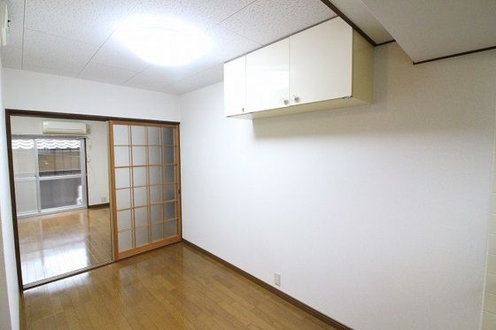 ベッドルーム