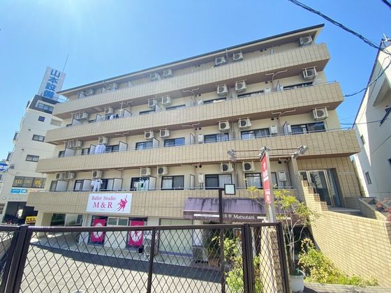 ファミーユ對重の外観画像