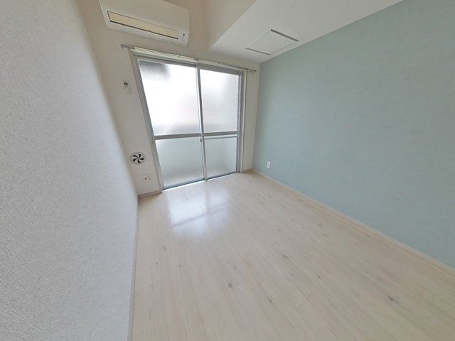 ベッドルーム