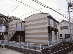 レオパレススクエア 初音ヶ丘の外観画像