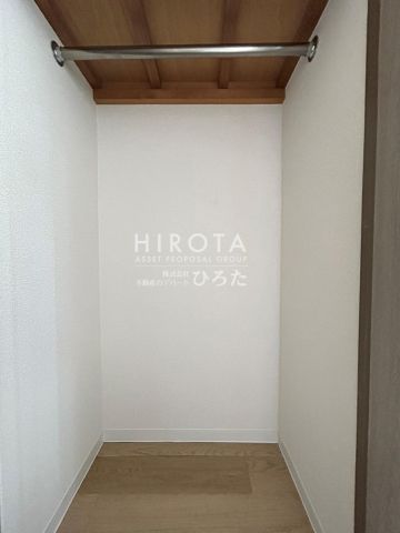 TSUTAYA 徳力店(2020m)