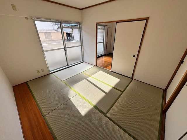 ベッドルーム