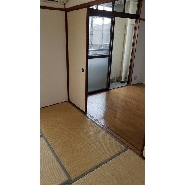 ベッドルーム